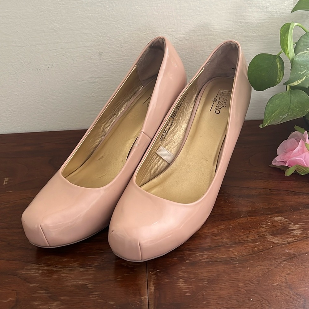 High heel / size 9-1/2 / 3.5 inches